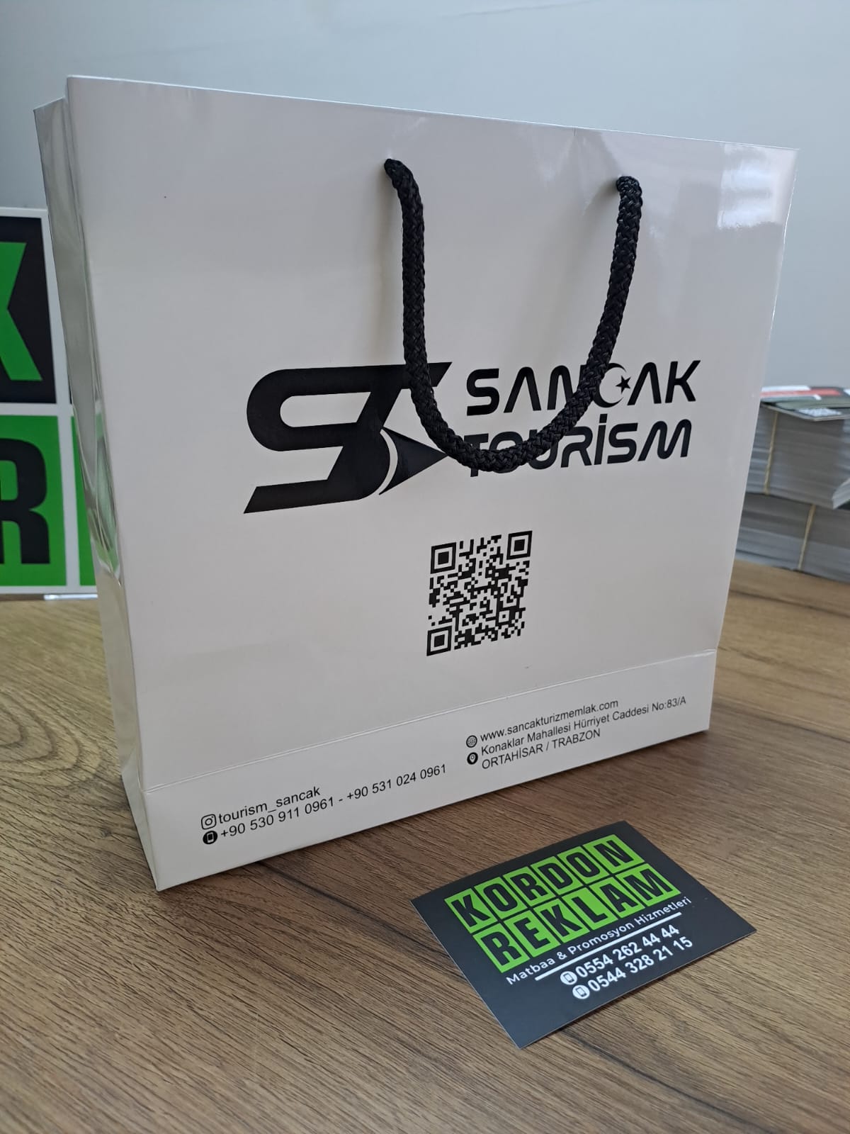 Baskılı Karton Çanta - 21